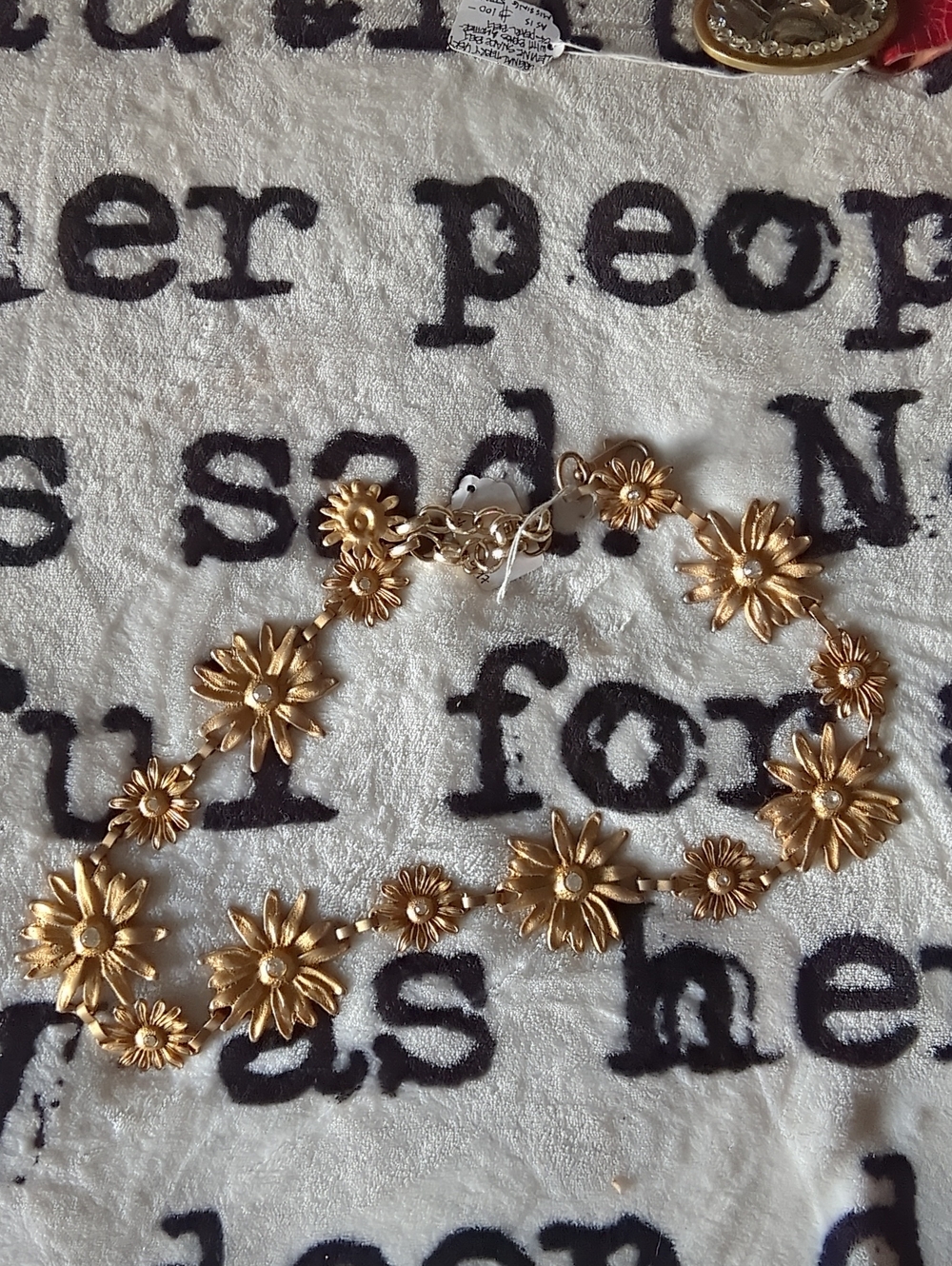 Gold Flower Link Necklace - Elegant Floral Statement